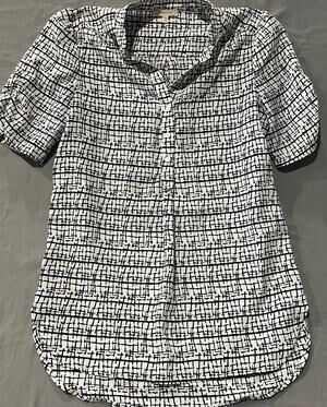 41 Hawthorn Women's Black White Blouse Scrunch Sleeve top Size S